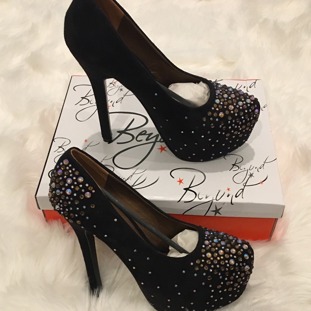 Beyond Maybel-01 Rhinestone Platform Heels - Picture 4 of 16